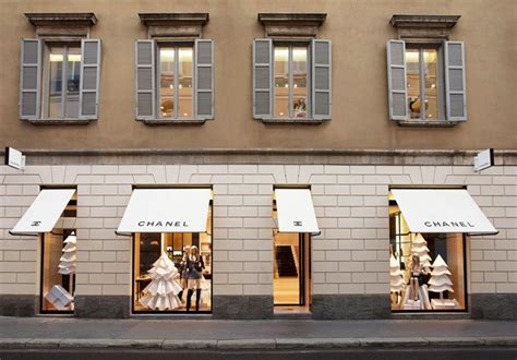 how many chanel stores in milan|Chanel boutique Milan.